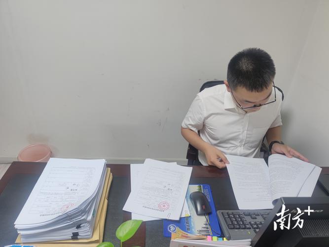 法律文书审查现场